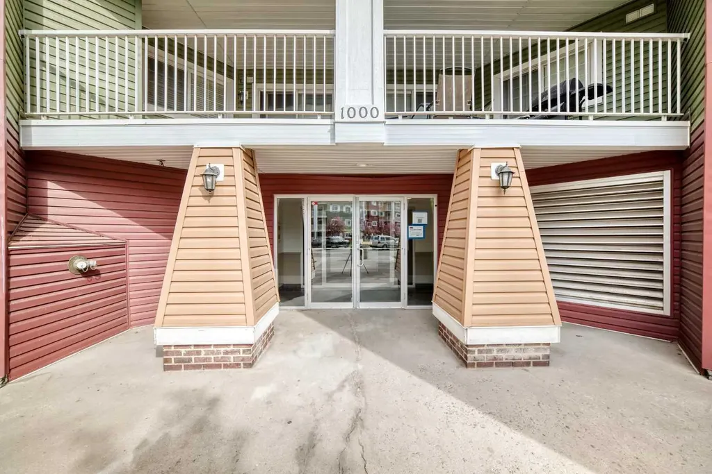 10 Prestwick Bay SE Calgary AB T2Z 0E6