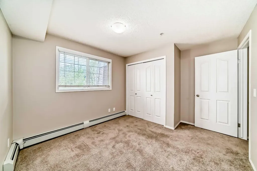 10 Prestwick Bay SE Calgary AB T2Z 0E6