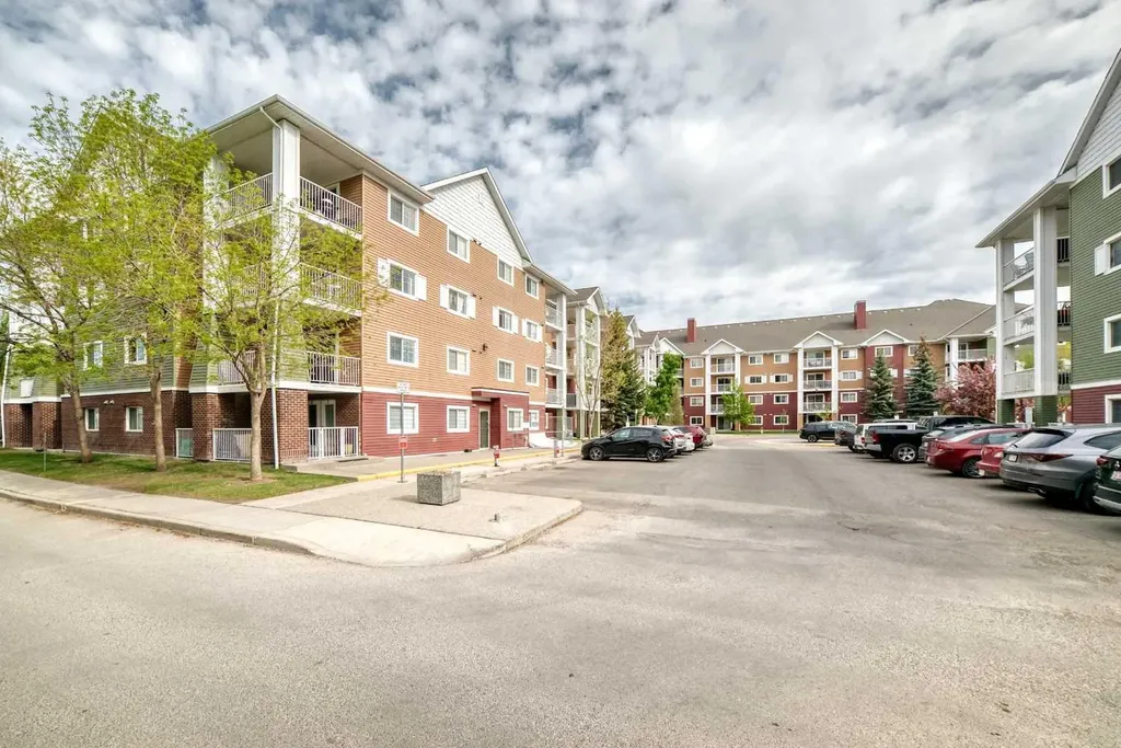 10 Prestwick Bay SE Calgary AB T2Z 0E6