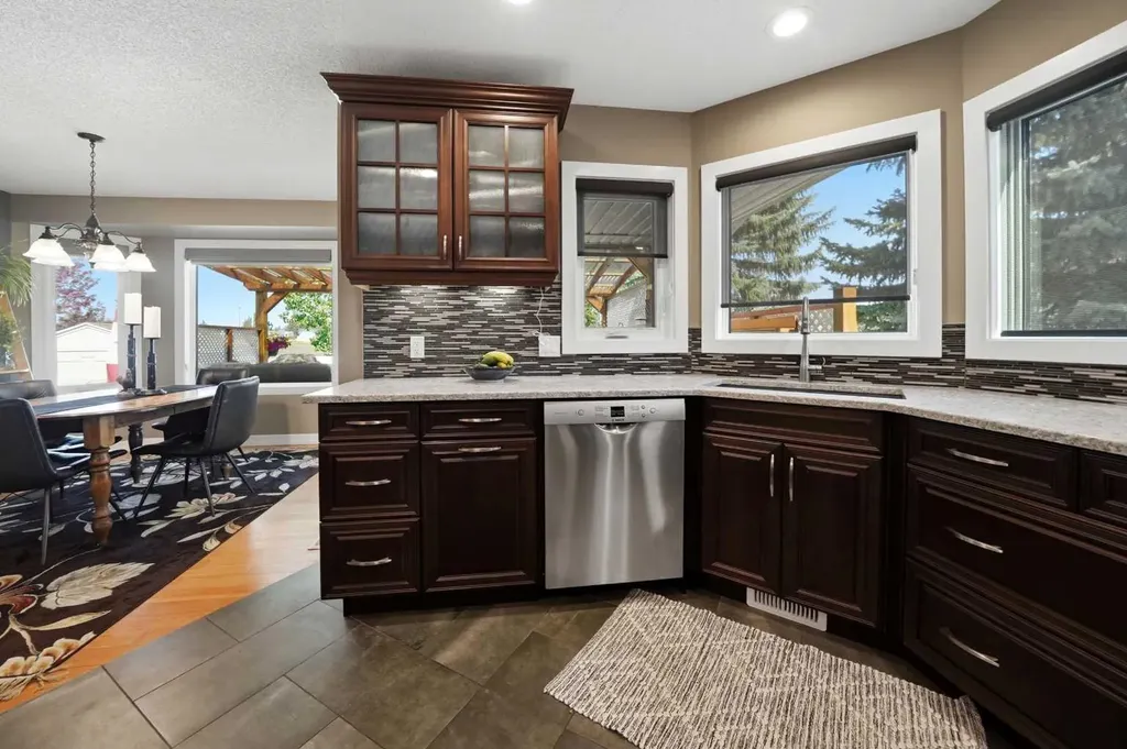112 Denison Crescent Red Deer AB T4R 2G1