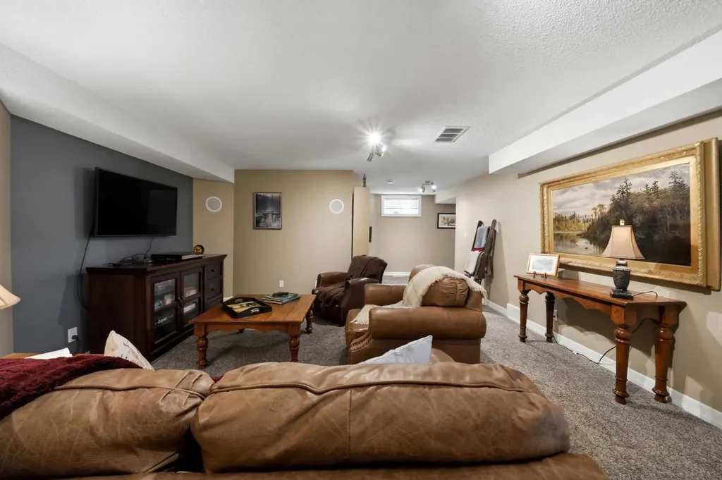 112 Denison Crescent Red Deer AB T4R 2G1
