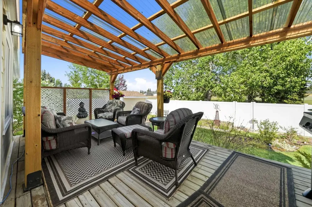 112 Denison Crescent Red Deer AB T4R 2G1