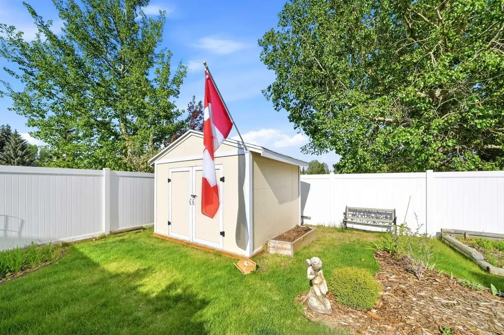 112 Denison Crescent Red Deer AB T4R 2G1