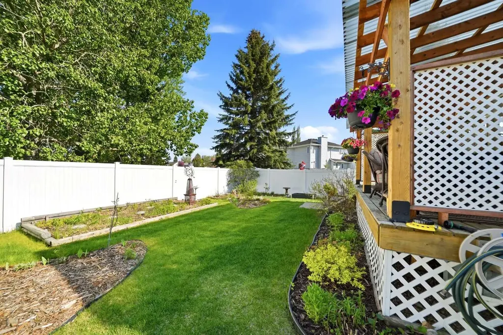 112 Denison Crescent Red Deer AB T4R 2G1