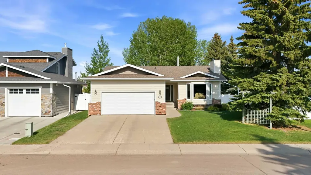 112 Denison Crescent Red Deer AB T4R 2G1