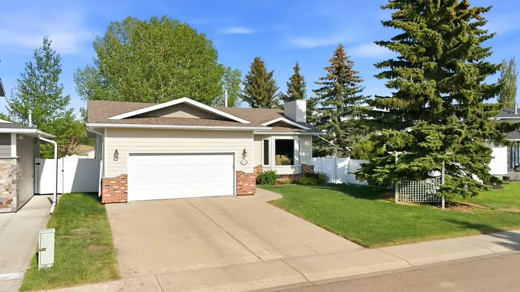 112 Denison Crescent Red Deer AB T4R 2G1