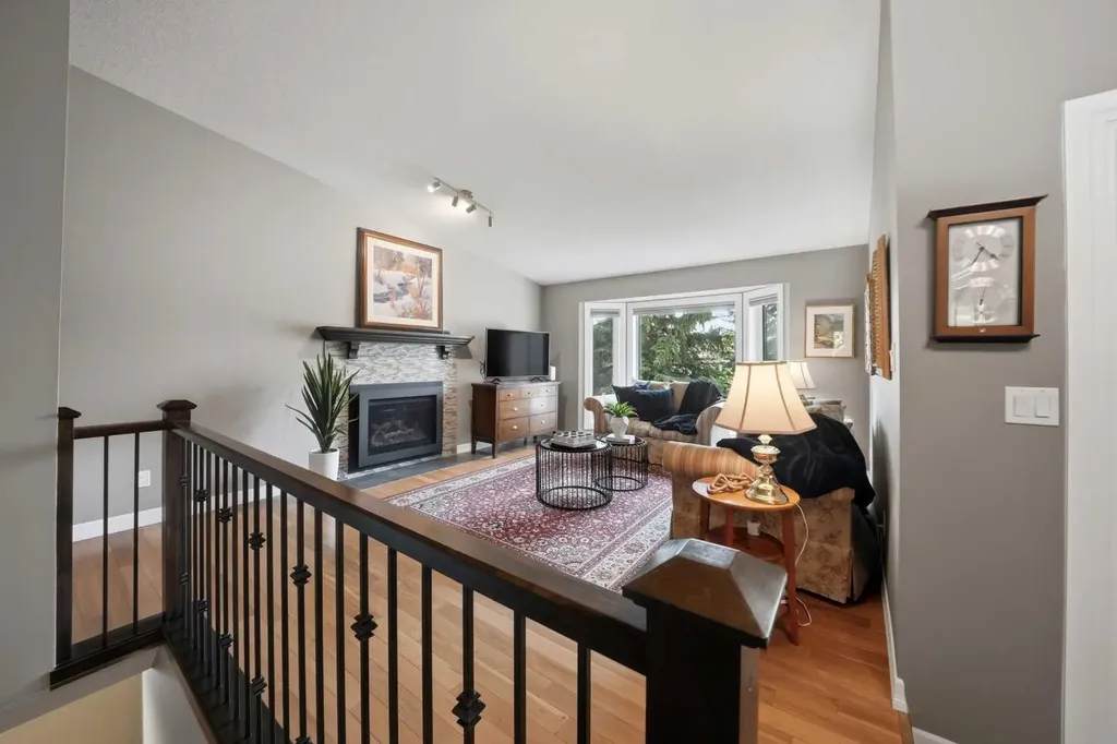 112 Denison Crescent Red Deer AB T4R 2G1