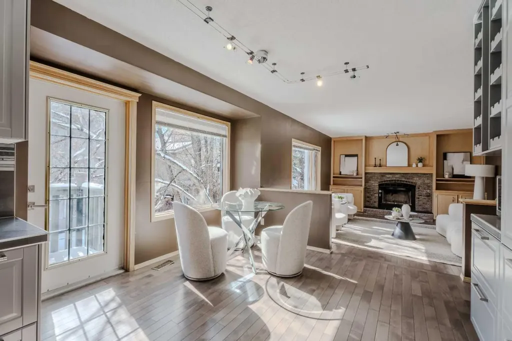 135 Canterbury Court SW Calgary AB T2W6C1