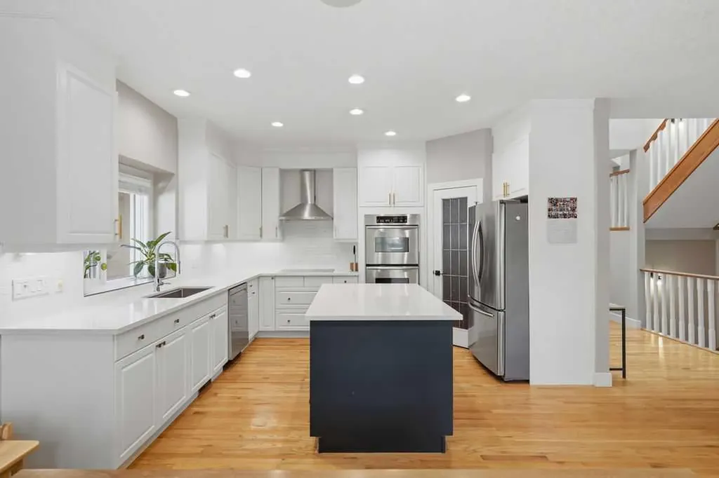 2727 6 Street NE Calgary AB T2E 8Y1