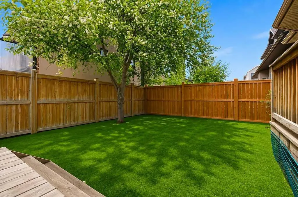 2727 6 Street NE Calgary AB T2E 8Y1