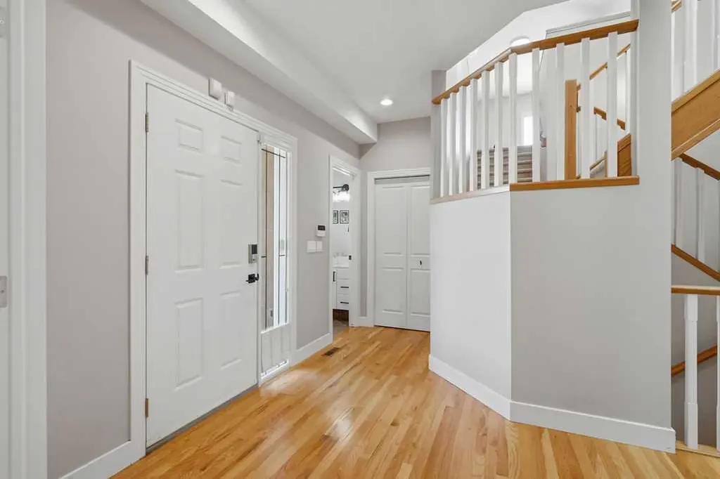 2727 6 Street NE Calgary AB T2E 8Y1