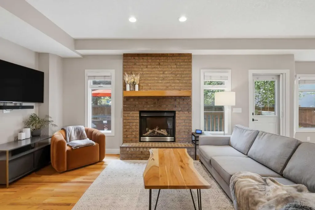 2727 6 Street NE Calgary AB T2E 8Y1