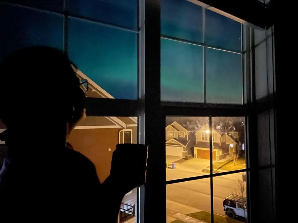 8 Sherwood Row NW Calgary AB T3R 0X1