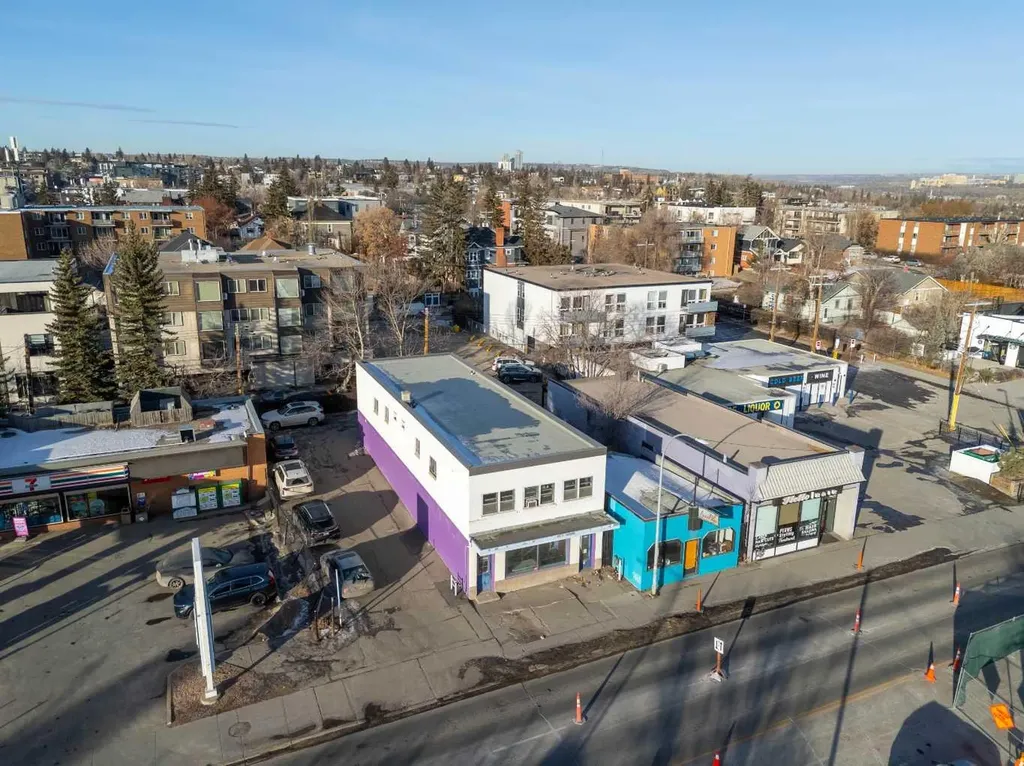 2611, 2613, 2615 14 Street SW Calgary AB T2T 3T9