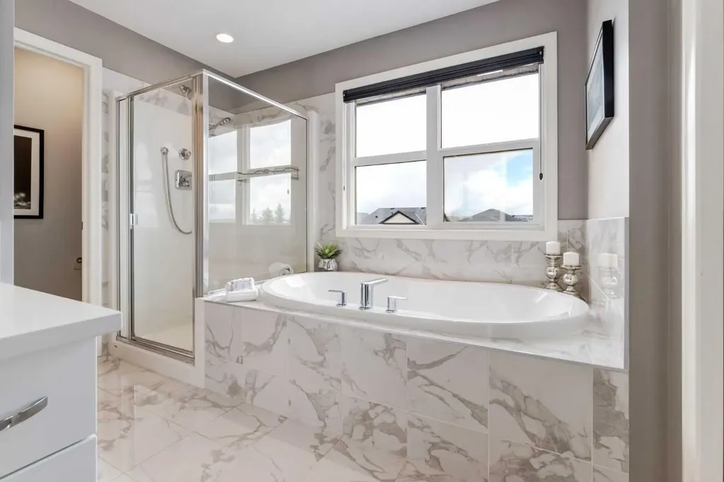 33 Evansglen Drive NW Calgary AB T3P0P4
