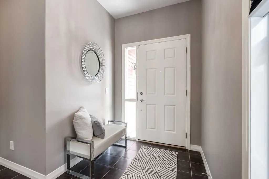 33 Evansglen Drive NW Calgary AB T3P0P4