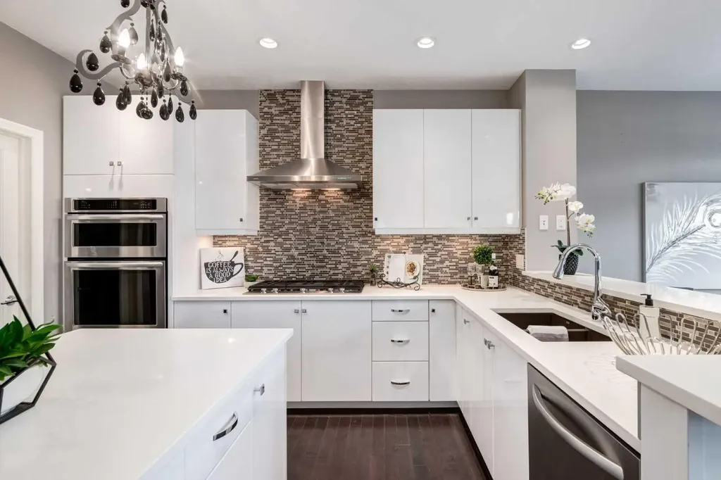 33 Evansglen Drive NW Calgary AB T3P0P4