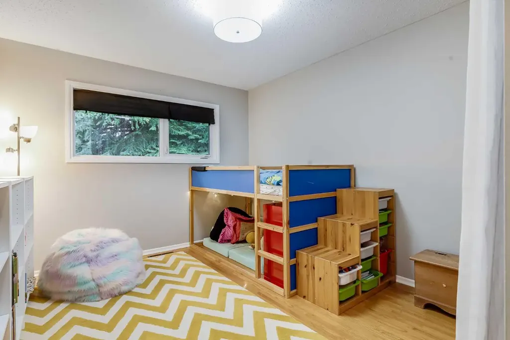 3112 42 Street SW Calgary AB T3E 3M3
