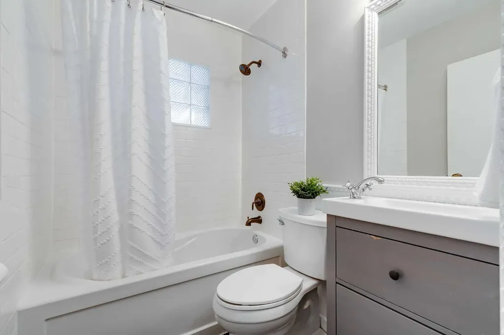 3112 42 Street SW Calgary AB T3E 3M3