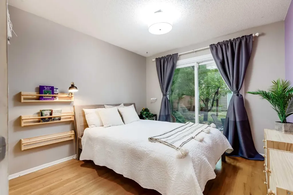 3112 42 Street SW Calgary AB T3E 3M3