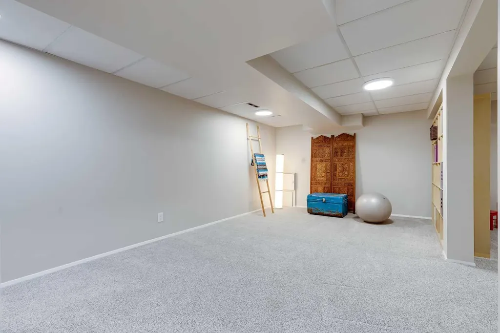 3112 42 Street SW Calgary AB T3E 3M3