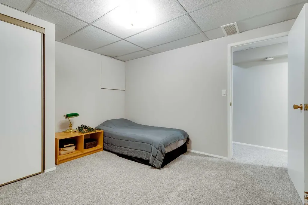 3112 42 Street SW Calgary AB T3E 3M3