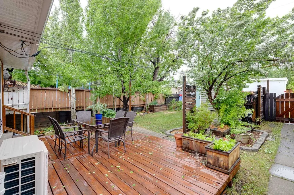 3112 42 Street SW Calgary AB T3E 3M3