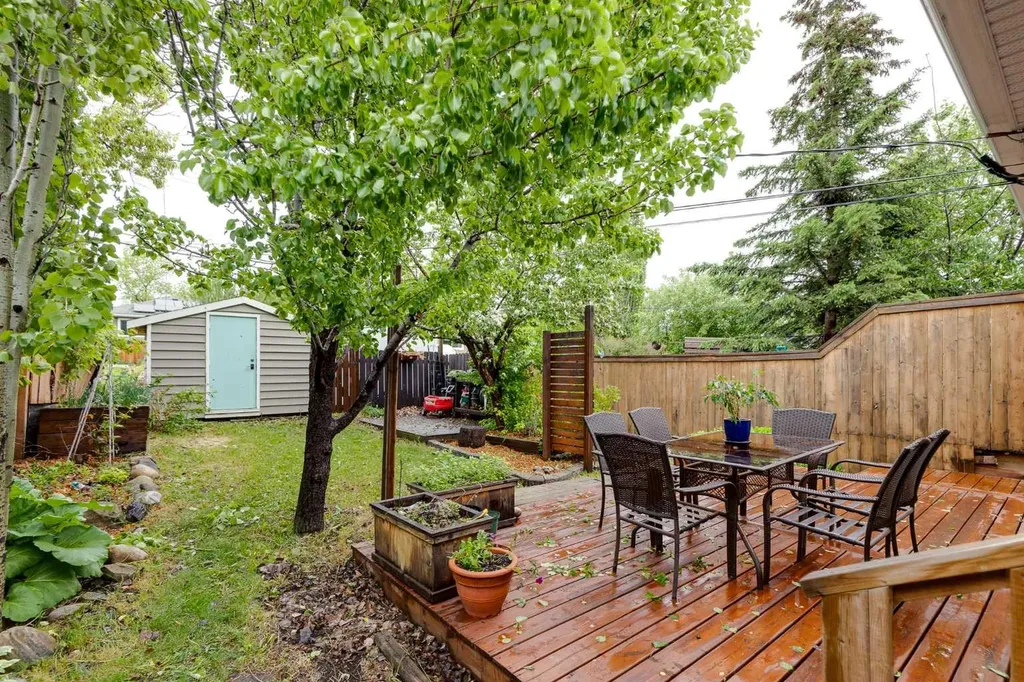 3112 42 Street SW Calgary AB T3E 3M3