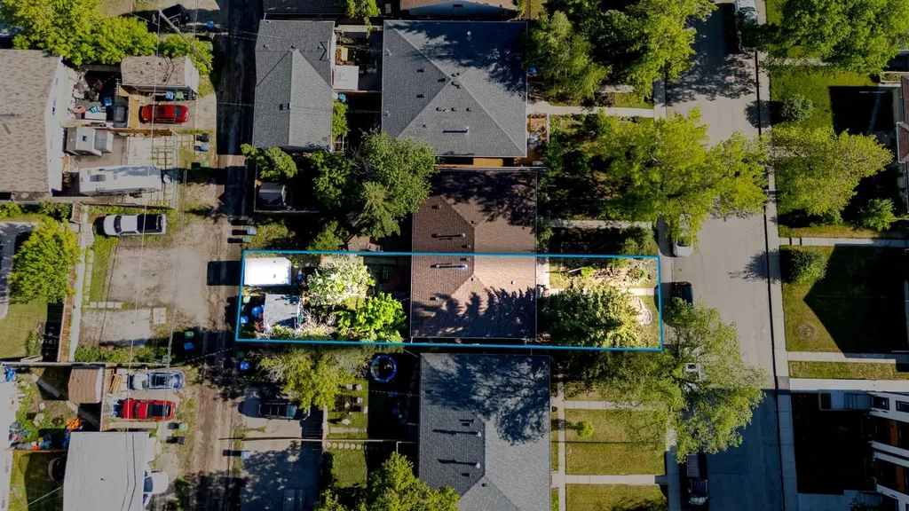 3112 42 Street SW Calgary AB T3E 3M3
