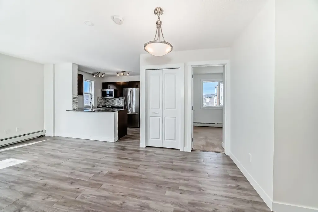 10 Kincora Glen Park NW Calgary AB T3R 1K1