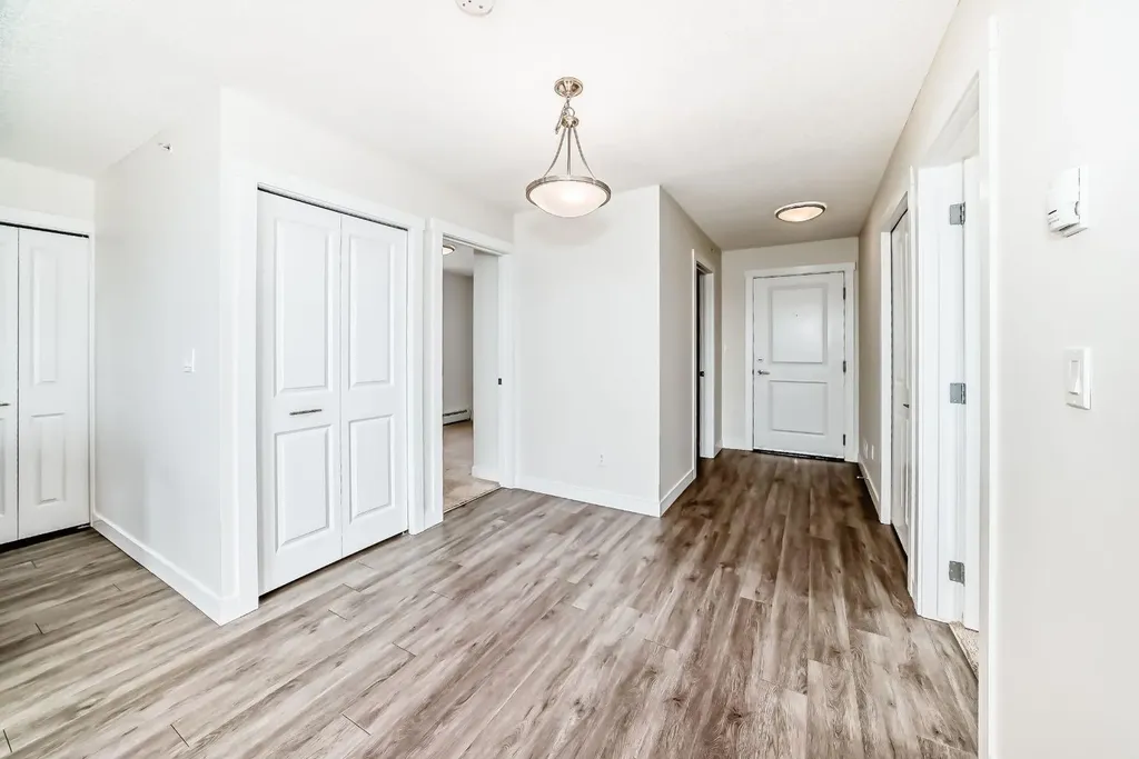 10 Kincora Glen Park NW Calgary AB T3R 1K1