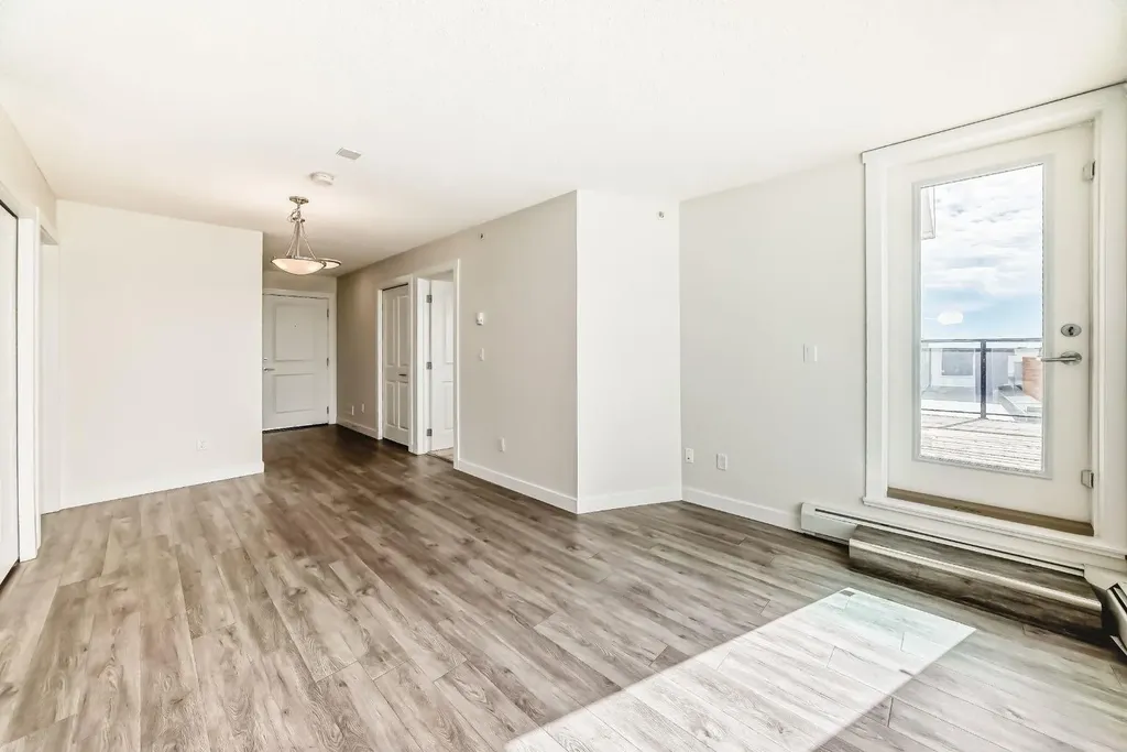 10 Kincora Glen Park NW Calgary AB T3R 1K1