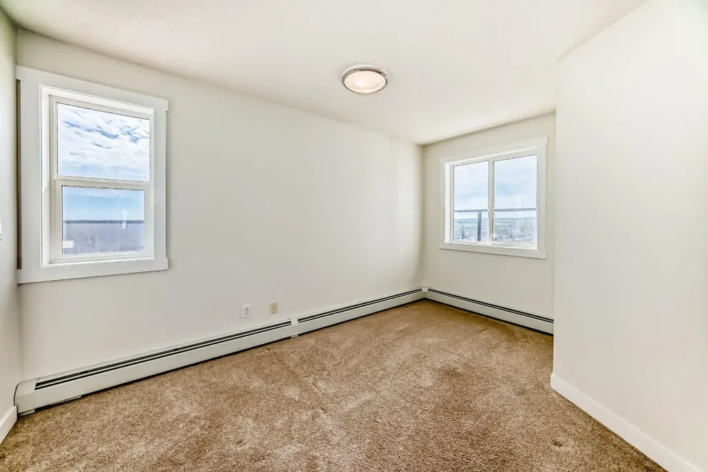 10 Kincora Glen Park NW Calgary AB T3R 1K1