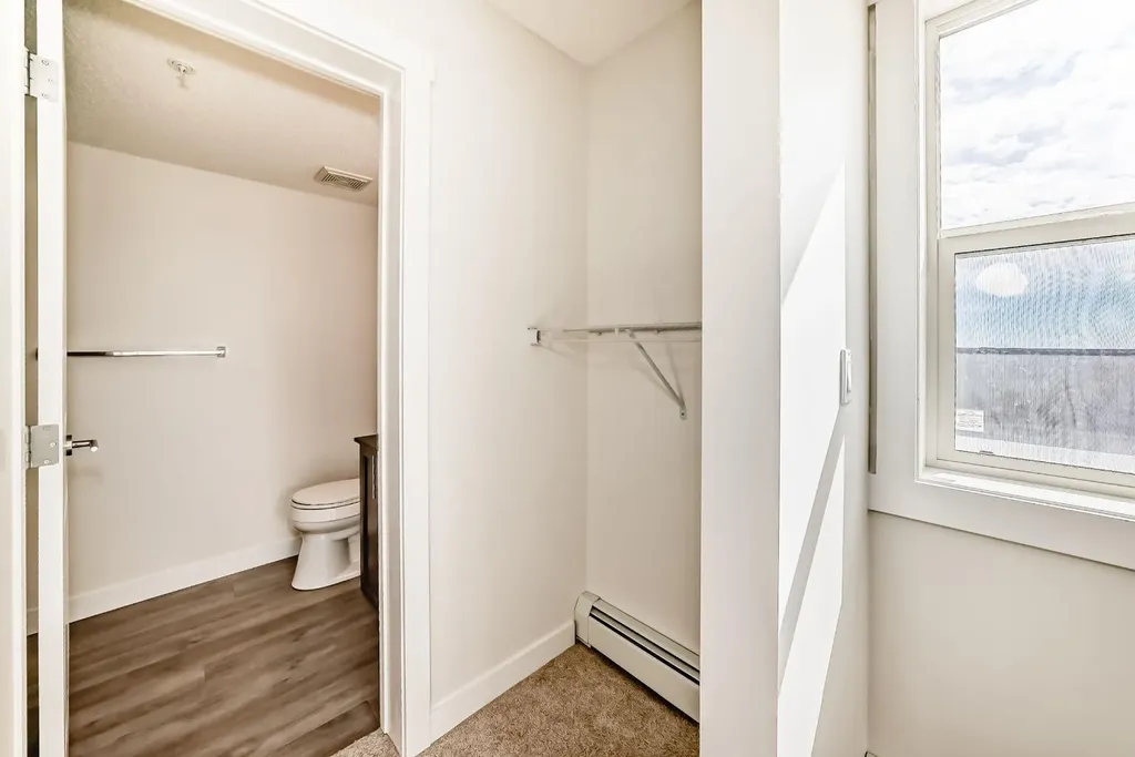 10 Kincora Glen Park NW Calgary AB T3R 1K1