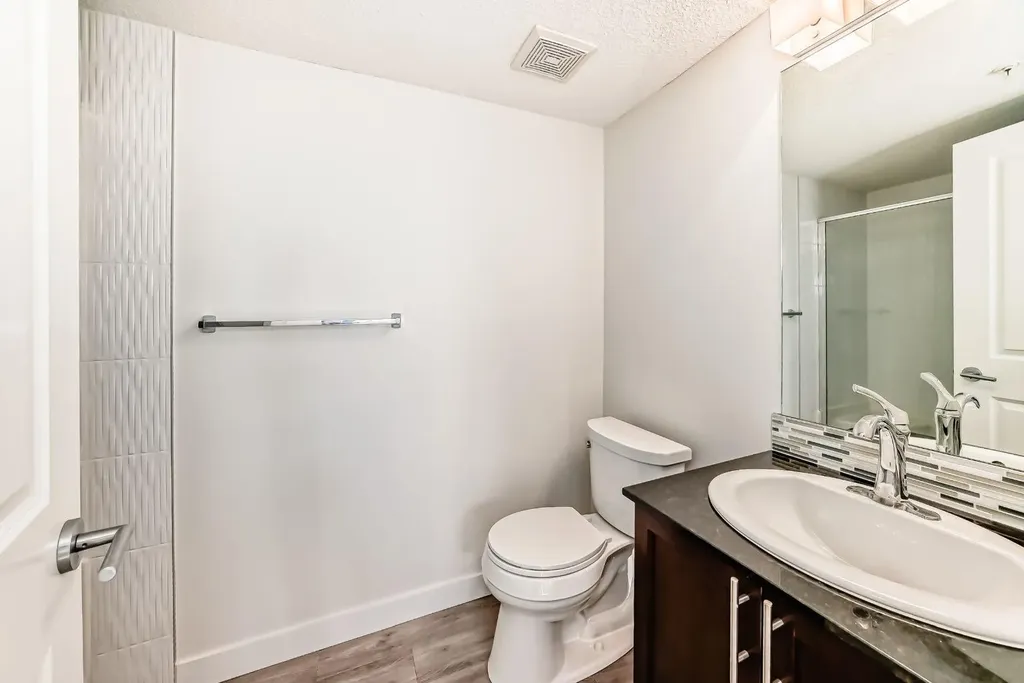 10 Kincora Glen Park NW Calgary AB T3R 1K1