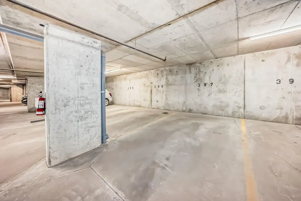 10 Kincora Glen Park NW Calgary AB T3R 1K1