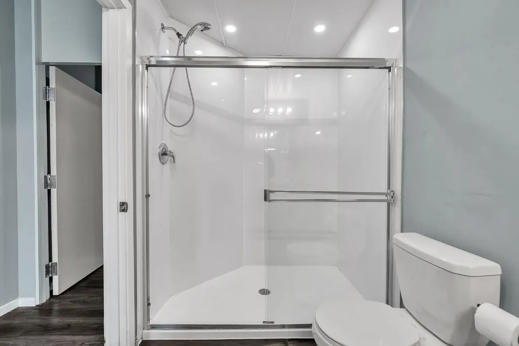 3156 Blakiston Drive NW Calgary AB T2L 1L8