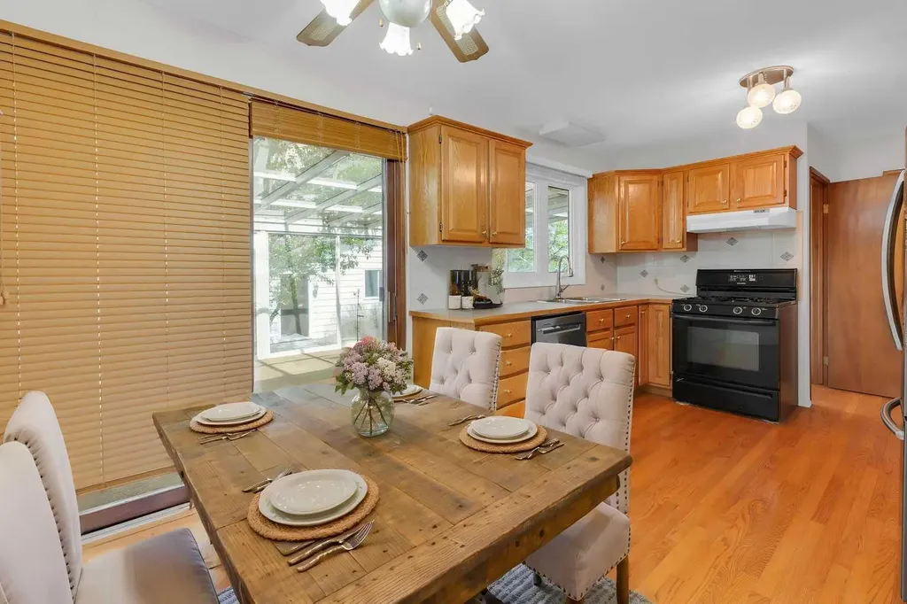 326 9 Street Beiseker AB T0M 0G0