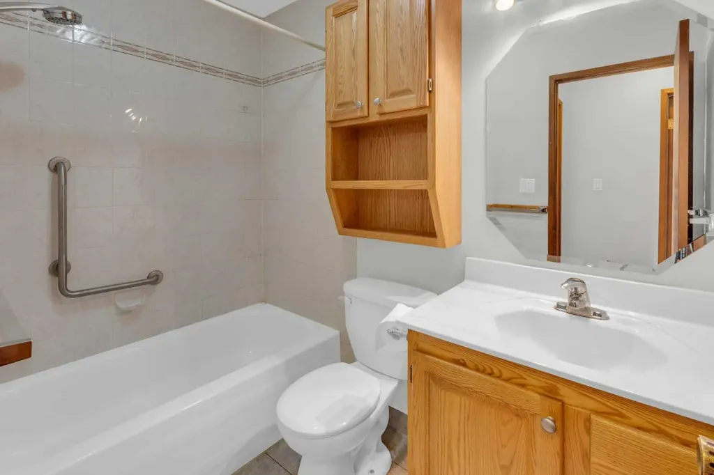 326 9 Street Beiseker AB T0M 0G0