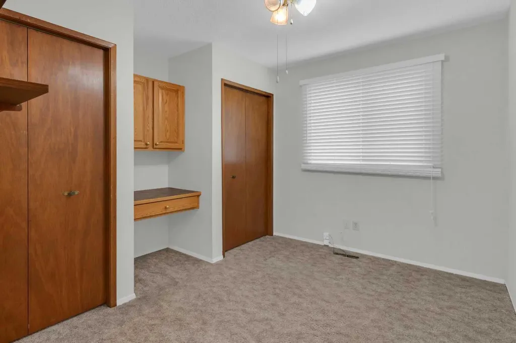 326 9 Street Beiseker AB T0M 0G0
