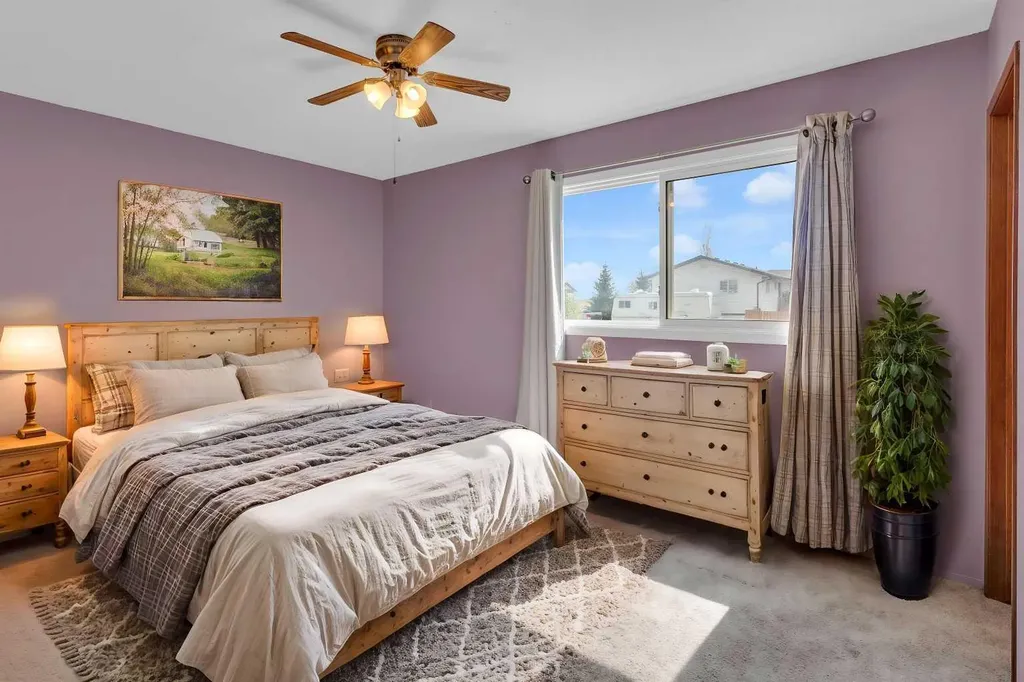 326 9 Street Beiseker AB T0M 0G0