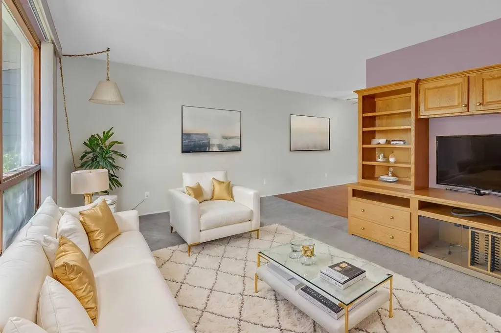 326 9 Street Beiseker AB T0M 0G0