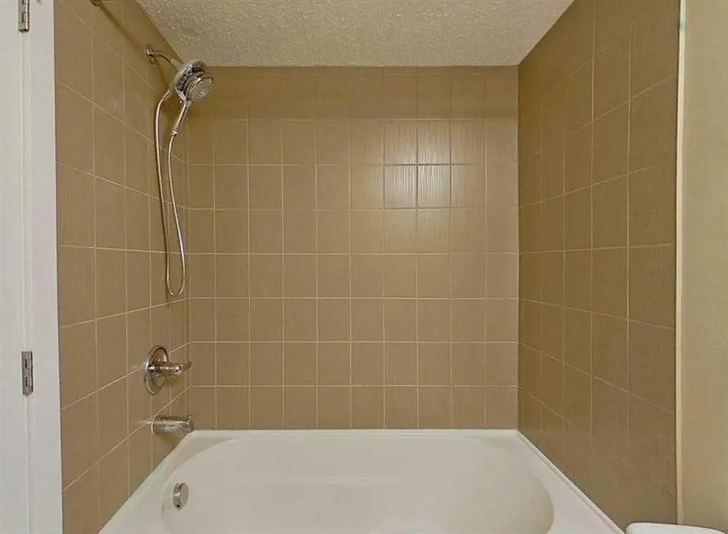 625 Glenbow Drive Cochrane AB T4C 0S7