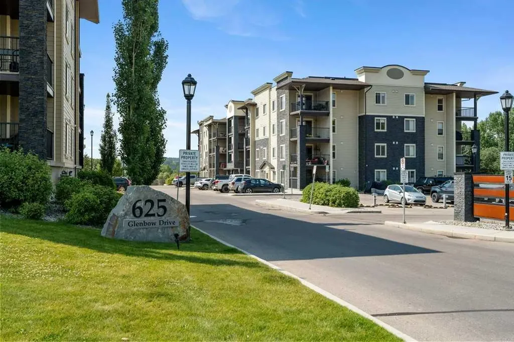 625 Glenbow Drive Cochrane AB T4C 0S7