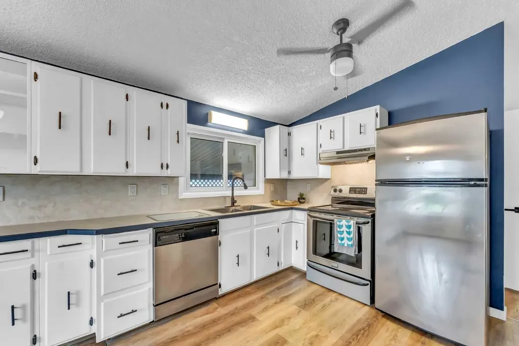 1252 Crockford Crescent NW Medicine Hat AB T1A 7C4