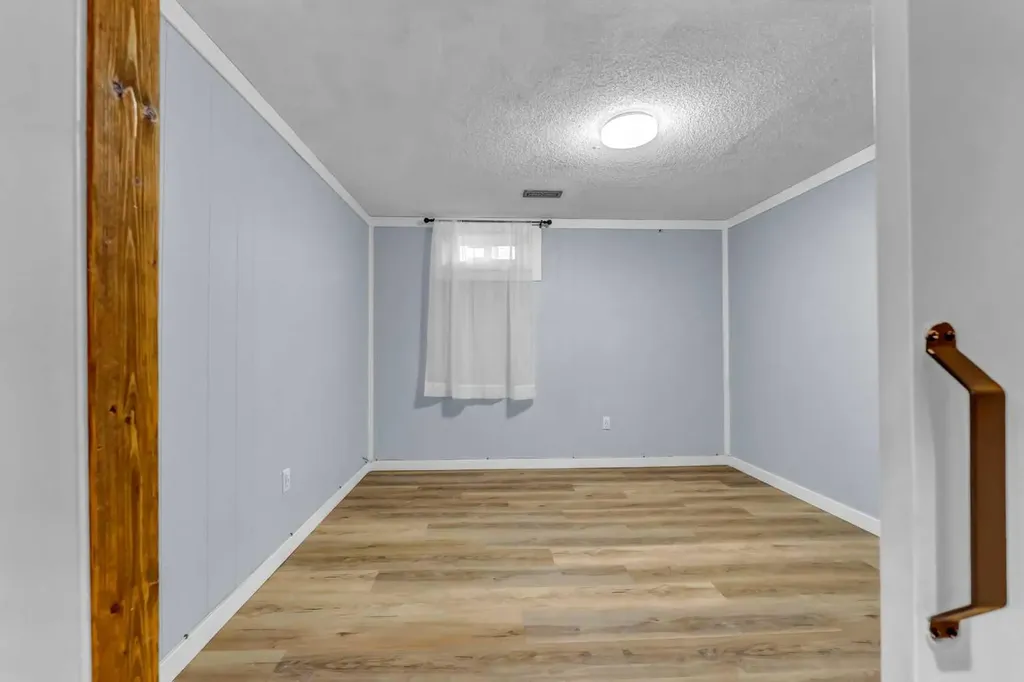 1252 Crockford Crescent NW Medicine Hat AB T1A 7C4