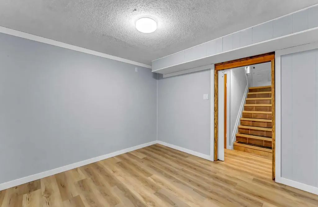 1252 Crockford Crescent NW Medicine Hat AB T1A 7C4