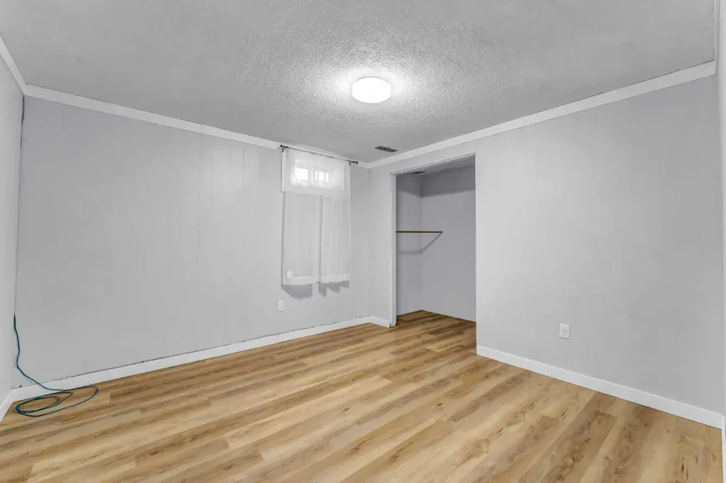 1252 Crockford Crescent NW Medicine Hat AB T1A 7C4