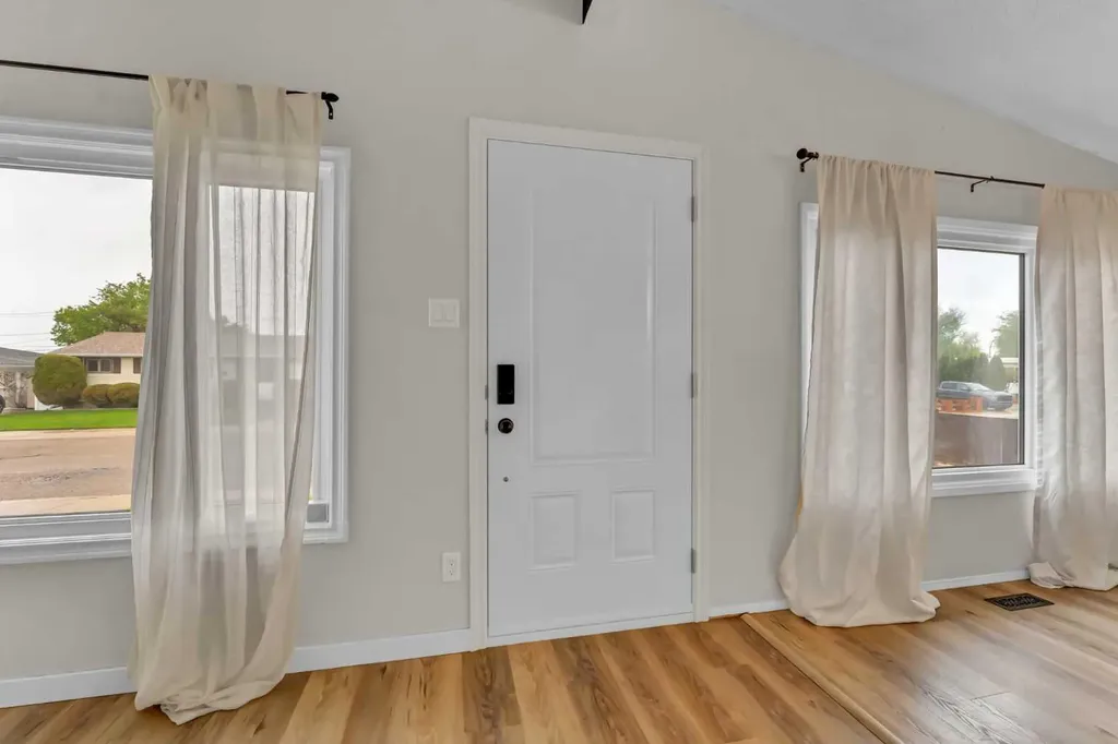 1252 Crockford Crescent NW Medicine Hat AB T1A 7C4