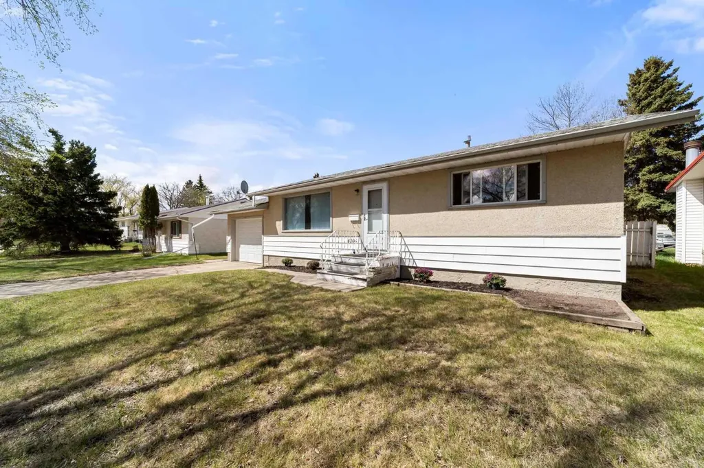4206 60 Street Close Camrose AB T4V 2H3